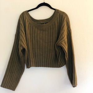 Hunter green crop sweater